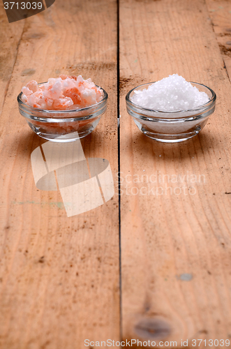 Image of Himalayan pink salt, and sea salt