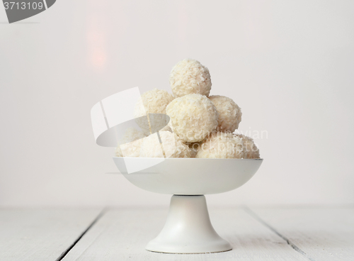 Image of Coconut snowball truffles