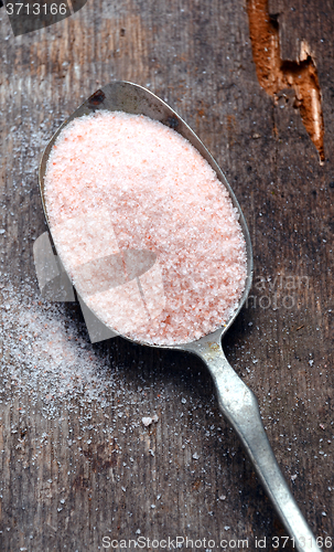 Image of Himalayan pink crystal salt