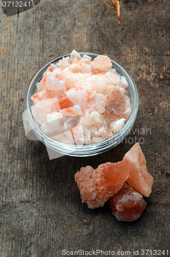 Image of Himalayan pink crystal salt