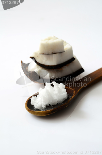 Image of Coconut with coconut oil