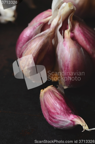 Image of  raw pink garlic 