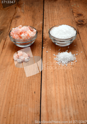 Image of Himalayan pink salt, and sea salt