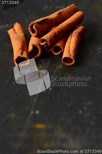 Image of Bunch of cinnamon sticks