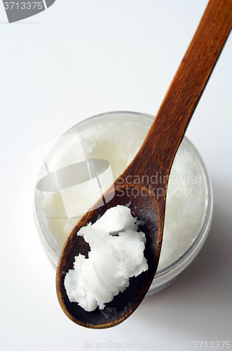 Image of Coconut with coconut oil