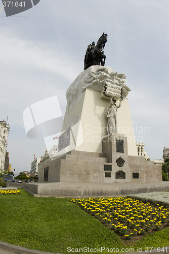Image of plaza san martin statue lima peru