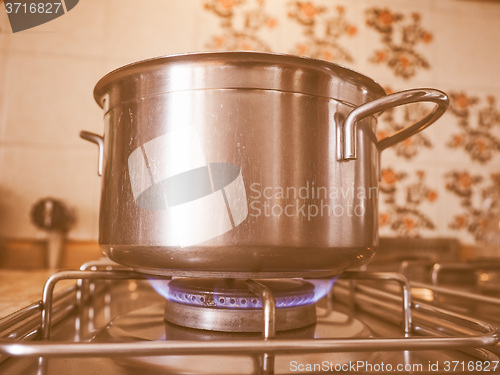 Image of  Saucepot on cooker vintage