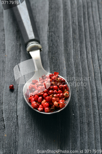 Image of Pink peppercorns close up