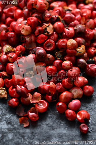 Image of Pink peppercorns close up