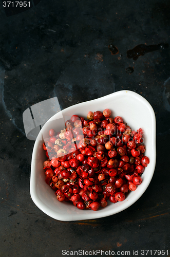 Image of Pink peppercorns close up