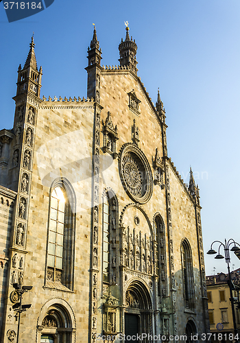 Image of Como Cathedral facade