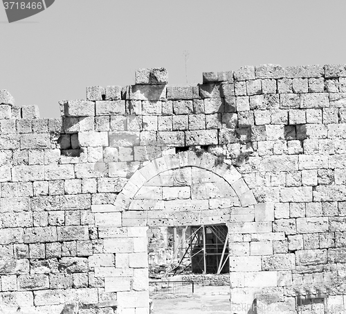 Image of  in  perge old construction asia turkey the column  and the roma