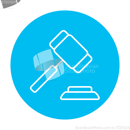 Image of Auction gavel line icon.