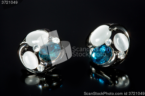 Image of Pear Diamonds Earrings