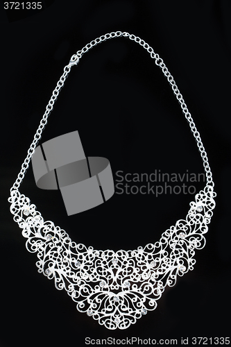 Image of metallic necklace 