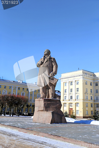 Image of Monument to Lenin