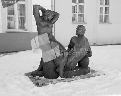 Image of Monument to man and woman