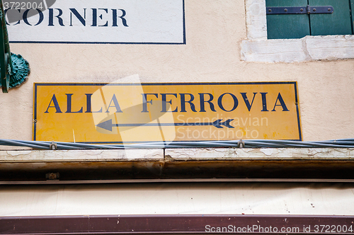Image of Alla Ferrovia direction sign in Venice