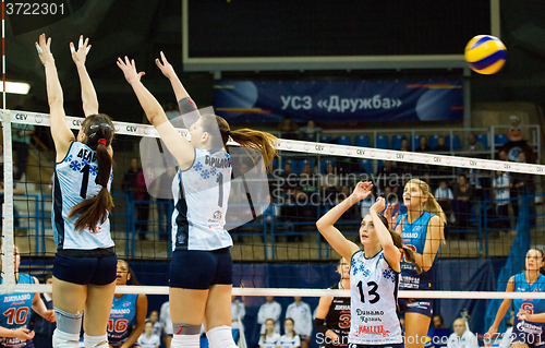 Image of A. Del Cora (15) and M. Borodakova (1) defence