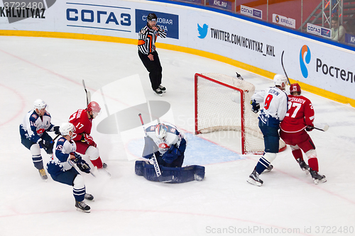 Image of I. Proskuryakov (73) save the gate