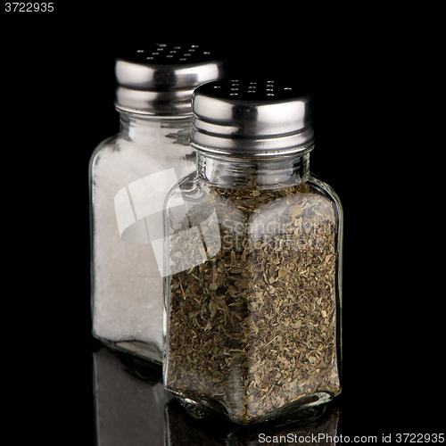 Image of  Salt and oregano shakers