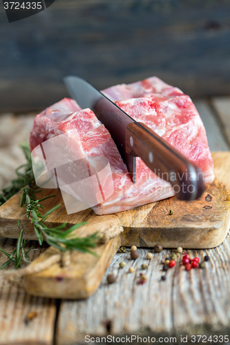 Image of Pork loin on a cutting board.