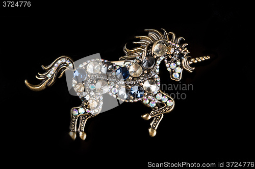 Image of brooch in the form of a unicorn 