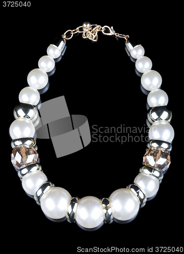 Image of pearl necklace