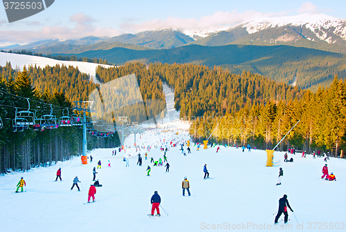 Image of Crowded Ski resort