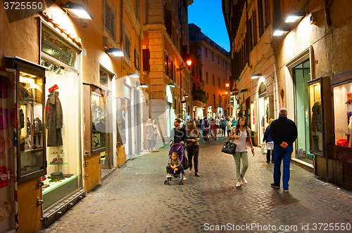 Image of Rome street at night