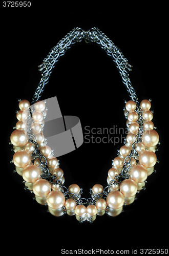 Image of pearl necklace