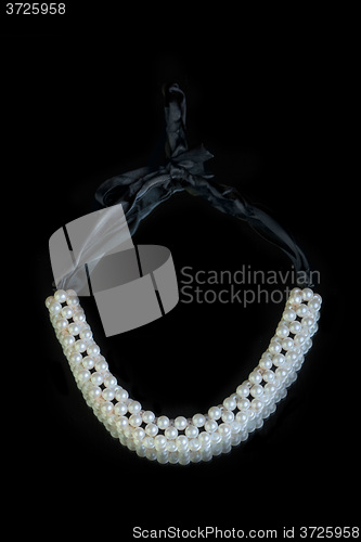 Image of pearl necklace