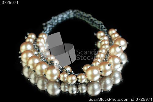 Image of pearl necklace