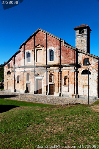 Image of  europe  old christian grass   italy milan religion       and su