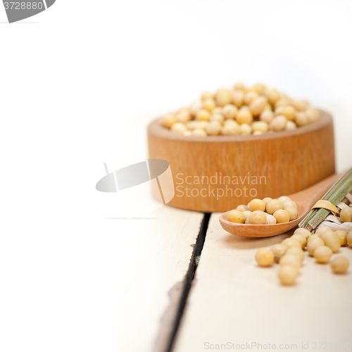 Image of organic soya beans 