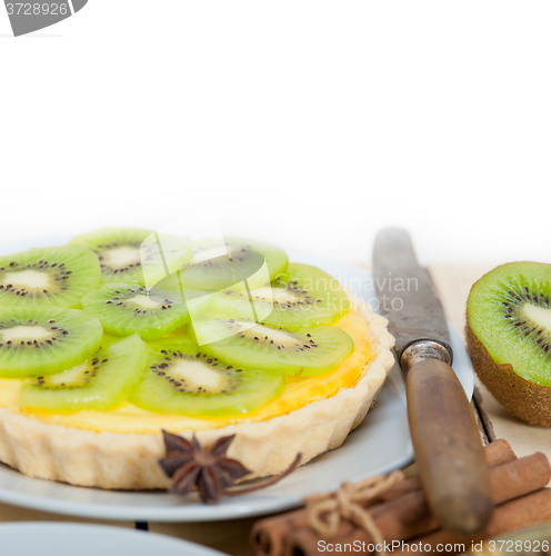 Image of kiwi  pie tart and spices