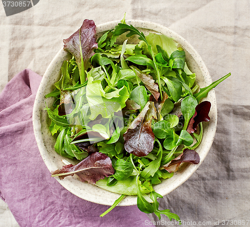 Image of green leaf salad