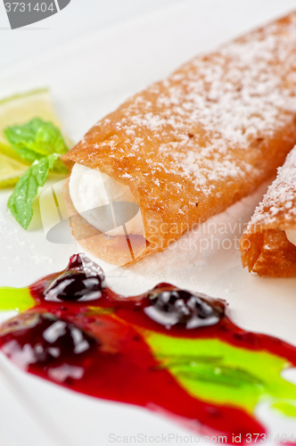 Image of Sicilian cannoli at plate