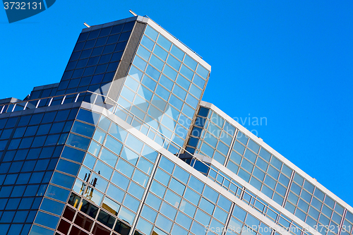 Image of windows in the city of    skyscraper  