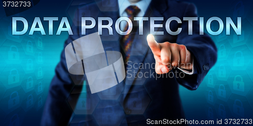 Image of Manager Pushing DATA PROTECTION Onscreen