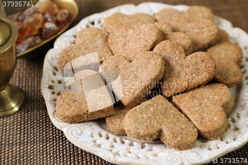 Image of Biscuits with almonds.