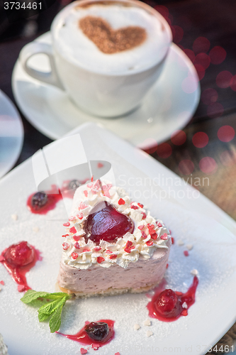 Image of heart-shaped valentine cake