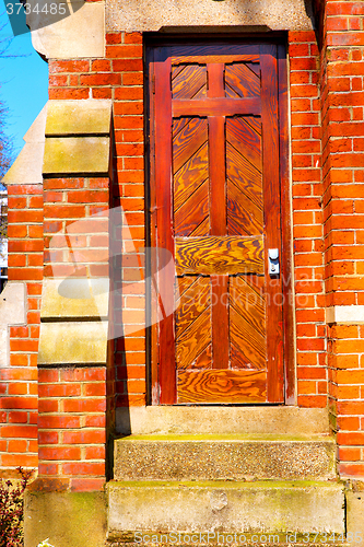 Image of notting   hill  area  in  antique     wall door 