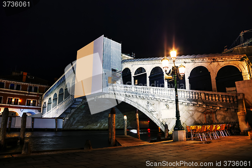 Image of Rialto bridge (Ponte di Rialto) in Venice, Italy