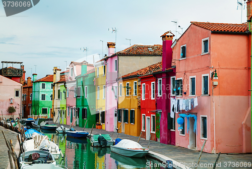 Image of Brightly painted houses at the Burano canal