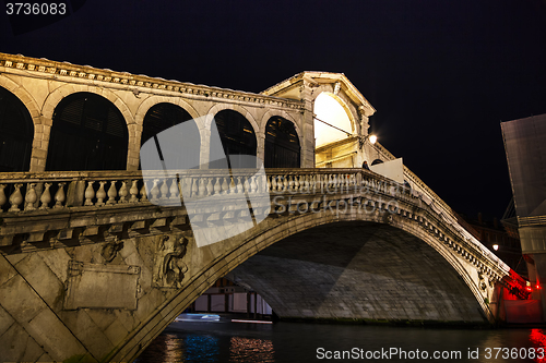 Image of Rialto bridge (Ponte di Rialto) in Venice, Italy