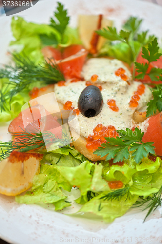 Image of salad with smoked salmon 