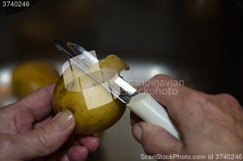 Image of Potato peeling