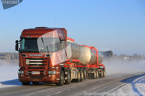 Image of Bronze Scania R560 V8 Tank Truck on Winter Road