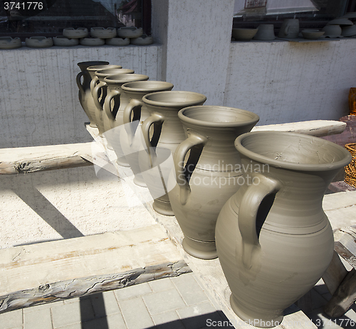 Image of Pottery drying in the sun